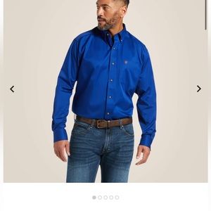 Men’s solid twill classic fit shirt